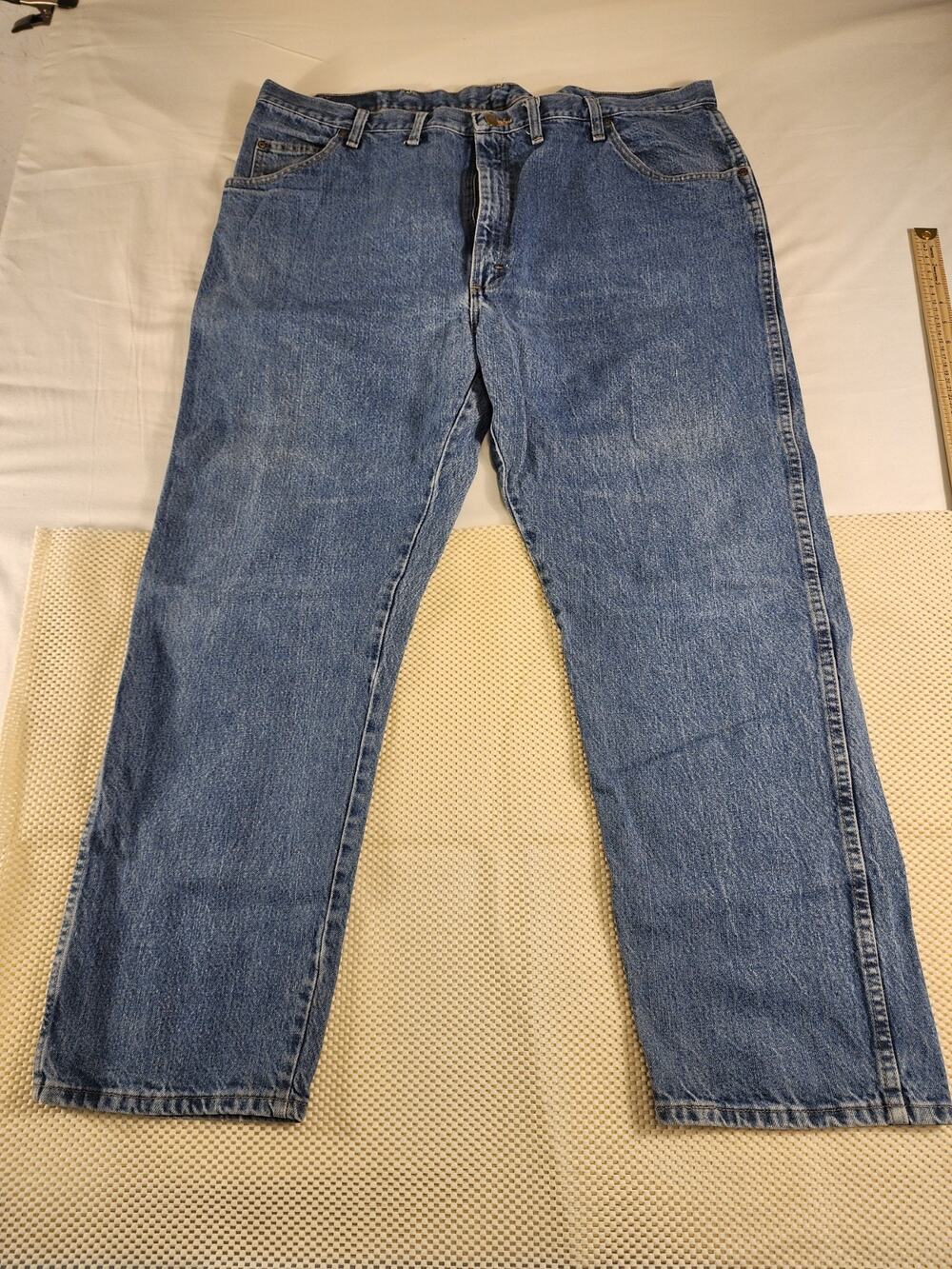 wrangler jeans men regular fit 44x30 Blue
